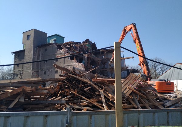 Demolice na Těšínské ulici